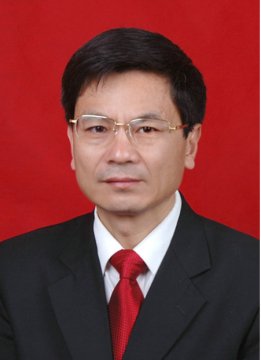 庞国明：党委委员、理事长
